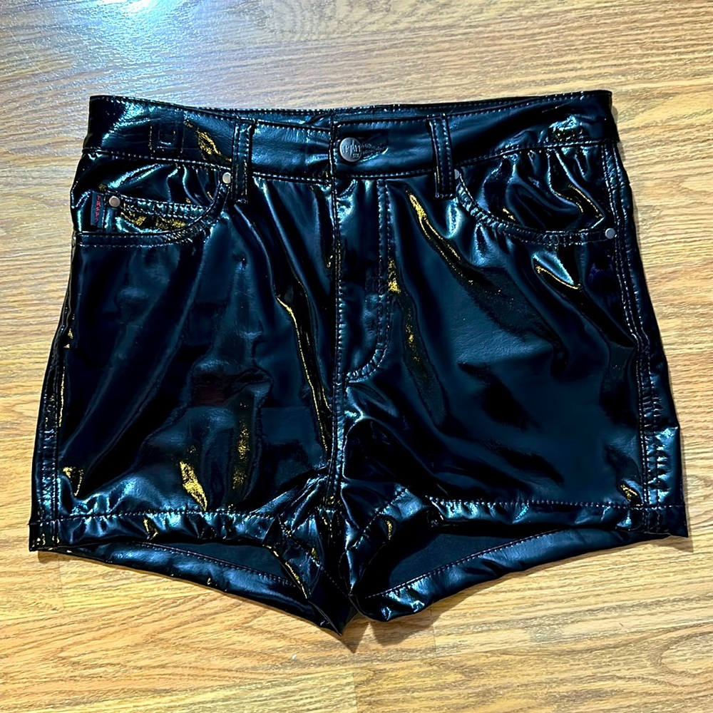 🆕 Tripp NYC High Waisted Vinyl Shorts - Picture 3 of 6